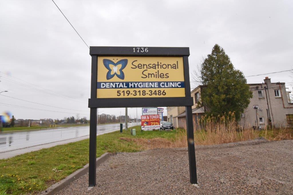 Sensational Smiles sign at front of building